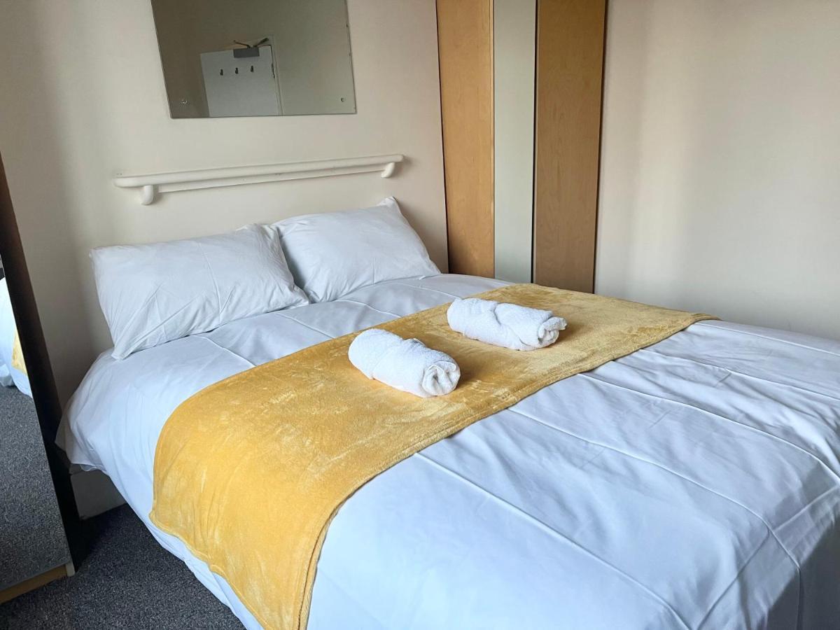 Aldgate Apartament *